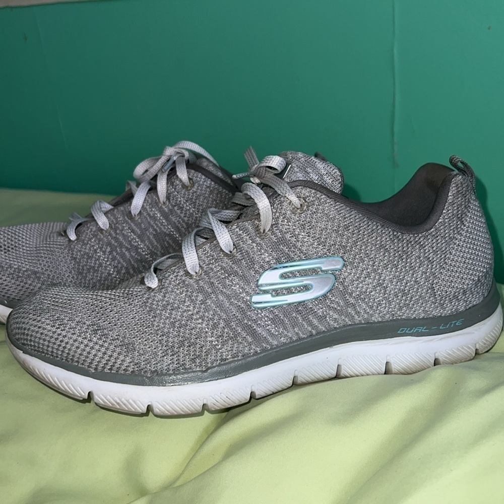 sketchers sketch knit memory foam sneakers - Picture 2 of 9